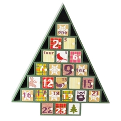 格子縞の装飾的な木の形のアドベントカレンダークリスマスプレゼント