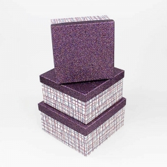 格子縞の贅沢なきらめきのボール紙のパッキングギフト用の箱
