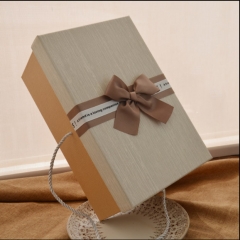 2019年の結婚祝いのために包む紙材料そして紙タイプギフト用の箱